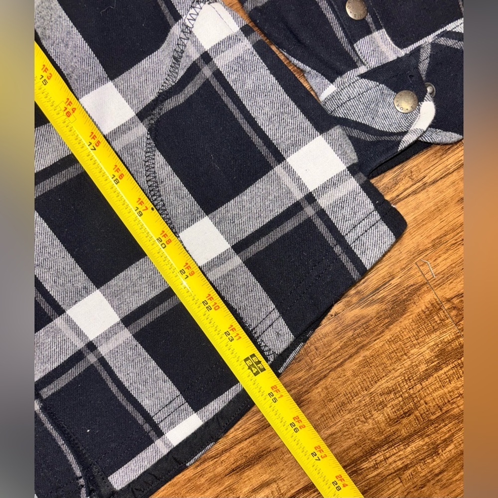 Orvis Shacket Size Medium - Picture 9 of 10
